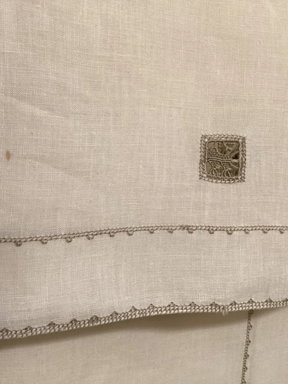 Vintage linen tablecloth, 88” x 44”, Cream